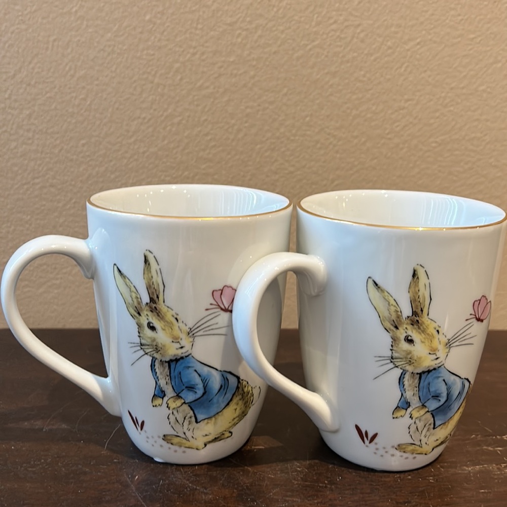 Beatrix Potter Peter Rabbit Bunny Easter Set of 2 Collectible Mugs Gold Rim - Picture 2 of 5